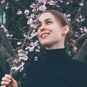 Meet your Posher, Lily